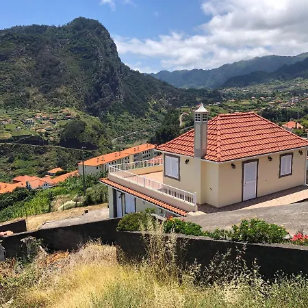Panoramic Ocean View House * São Roque do Faial