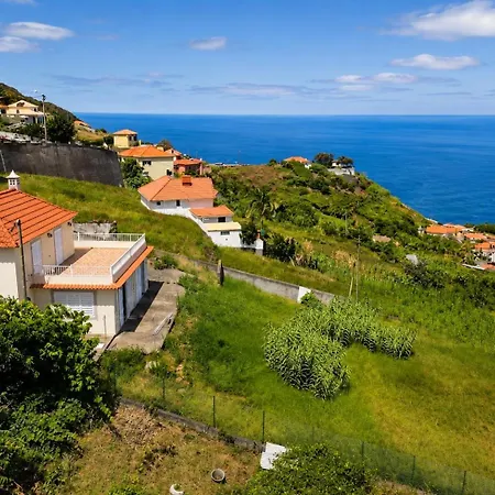 Panoramic Ocean View House São Roque do Faial